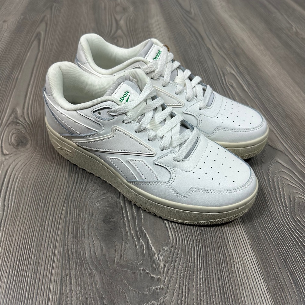 Reebok‎ White Above the Rim Chill Sneaker Casual Monochrome Minimal Sporty
